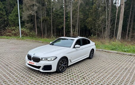 BMW 5 серия, 2022 год, 5 950 000 рублей, 2 фотография