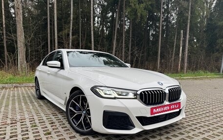 BMW 5 серия, 2022 год, 5 950 000 рублей, 18 фотография