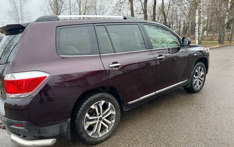Toyota Highlander III, 2012 год, 2 250 000 рублей, 7 фотография