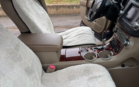 Toyota Highlander III, 2012 год, 2 250 000 рублей, 13 фотография