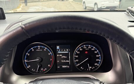 Toyota RAV4, 2017 год, 2 650 000 рублей, 8 фотография