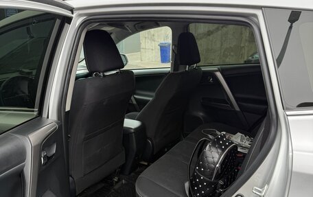 Toyota RAV4, 2017 год, 2 650 000 рублей, 12 фотография