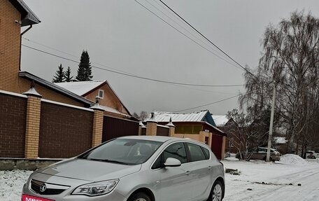 Opel Astra J, 2011 год, 760 000 рублей, 2 фотография