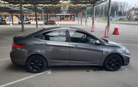 Hyundai Solaris II рестайлинг, 2014 год, 810 000 рублей, 4 фотография