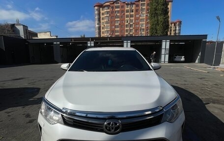 Toyota Camry, 2017 год, 1 700 000 рублей, 8 фотография