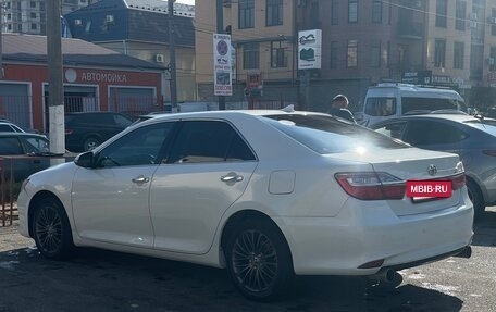 Toyota Camry, 2017 год, 1 700 000 рублей, 10 фотография