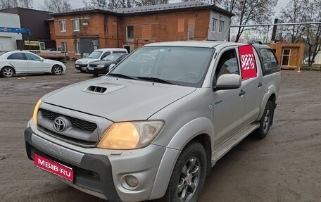 Toyota Hilux VII, 2010 год, 1 200 000 рублей, 1 фотография