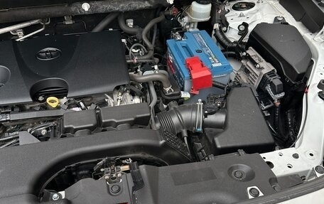 Toyota RAV4, 2019 год, 3 000 000 рублей, 2 фотография