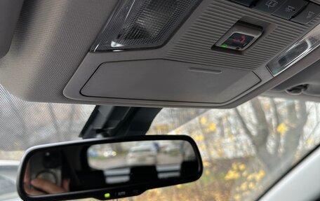 Toyota RAV4, 2019 год, 3 000 000 рублей, 22 фотография
