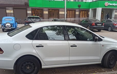 Volkswagen Polo VI (EU Market), 2015 год, 870 000 рублей, 1 фотография