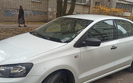 Volkswagen Polo VI (EU Market), 2015 год, 870 000 рублей, 3 фотография