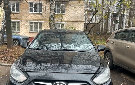 Hyundai Solaris II рестайлинг, 2011 год, 620 000 рублей, 14 фотография