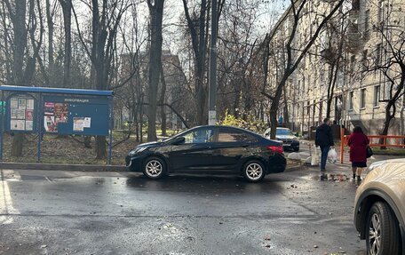 Hyundai Solaris II рестайлинг, 2011 год, 620 000 рублей, 23 фотография