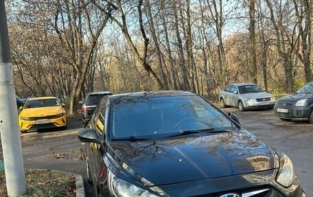 Hyundai Solaris II рестайлинг, 2011 год, 620 000 рублей, 25 фотография