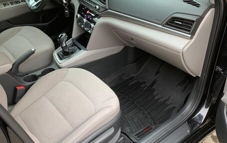 Hyundai Elantra VI рестайлинг, 2019 год, 1 670 000 рублей, 11 фотография