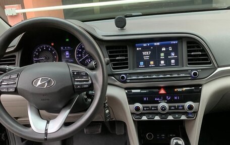 Hyundai Elantra VI рестайлинг, 2019 год, 1 670 000 рублей, 8 фотография