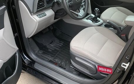 Hyundai Elantra VI рестайлинг, 2019 год, 1 670 000 рублей, 6 фотография