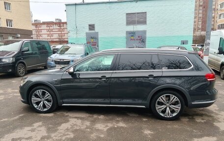 Volkswagen Passat B8 рестайлинг, 2019 год, 2 800 000 рублей, 3 фотография