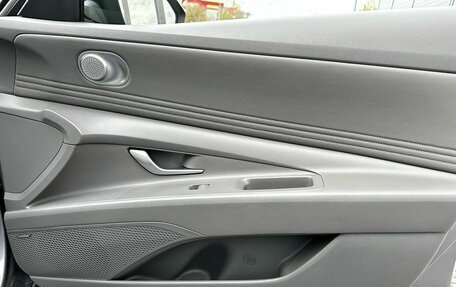 Hyundai Elantra, 2021 год, 2 300 000 рублей, 18 фотография