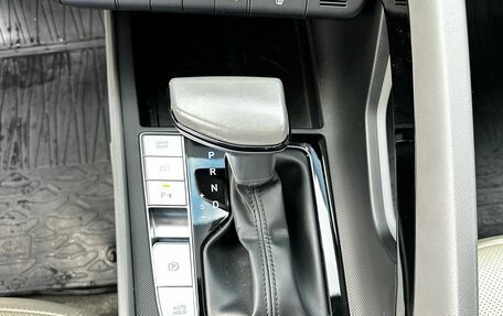 Hyundai Elantra, 2021 год, 2 300 000 рублей, 24 фотография