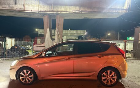 Hyundai Solaris II рестайлинг, 2011 год, 565 000 рублей, 4 фотография