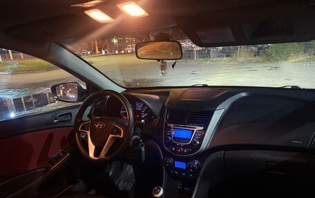 Hyundai Solaris II рестайлинг, 2011 год, 565 000 рублей, 11 фотография