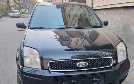 Ford Fusion I, 2005 год, 630 000 рублей, 3 фотография