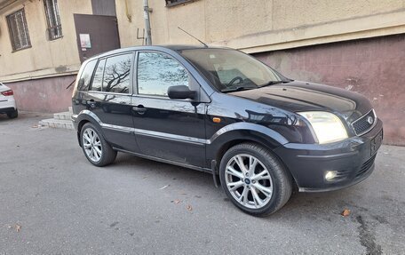 Ford Fusion I, 2005 год, 630 000 рублей, 4 фотография