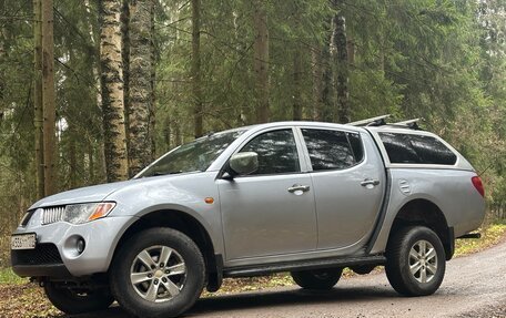 Mitsubishi L200 IV рестайлинг, 2007 год, 730 000 рублей, 3 фотография