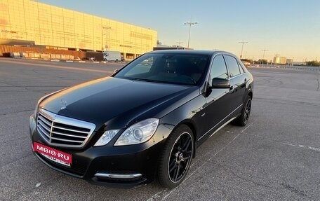 Mercedes-Benz E-Класс, 2012 год, 1 250 000 рублей, 2 фотография