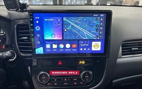 Mitsubishi Outlander III рестайлинг 3, 2013 год, 1 299 000 рублей, 17 фотография