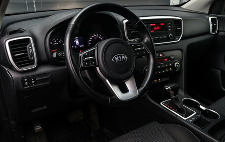 KIA Sportage IV рестайлинг, 2022 год, 2 800 000 рублей, 15 фотография