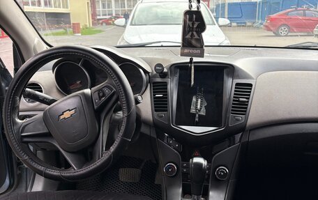 Chevrolet Cruze II, 2009 год, 650 000 рублей, 6 фотография