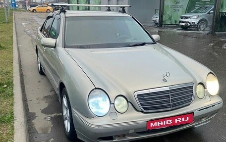 Mercedes-Benz E-Класс, 2000 год, 405 000 рублей, 4 фотография