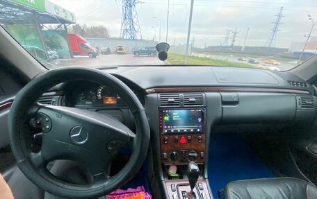 Mercedes-Benz E-Класс, 2000 год, 405 000 рублей, 9 фотография