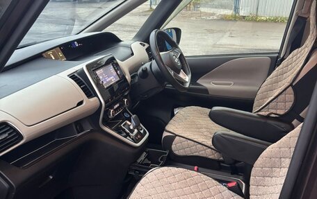 Nissan Serena IV, 2018 год, 1 680 000 рублей, 8 фотография