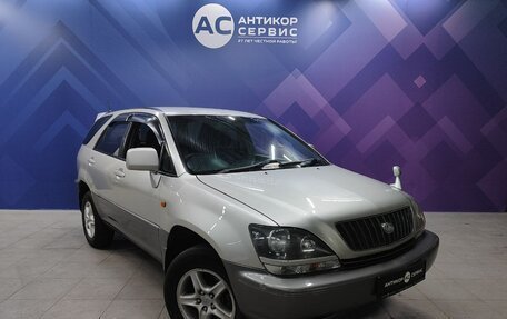Toyota Harrier, 1999 год, 610 000 рублей, 3 фотография