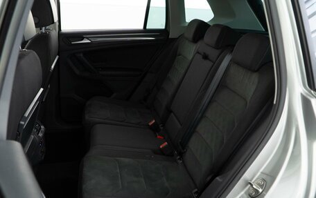 Volkswagen Tiguan II, 2019 год, 3 578 444 рублей, 9 фотография