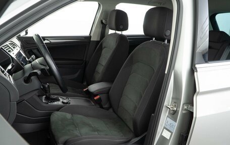 Volkswagen Tiguan II, 2019 год, 3 578 444 рублей, 10 фотография