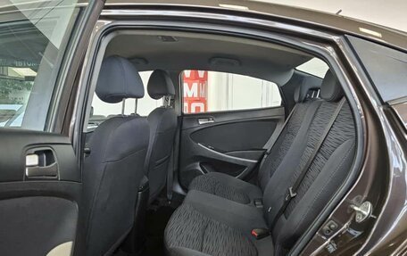 Hyundai Solaris II рестайлинг, 2015 год, 1 235 000 рублей, 14 фотография