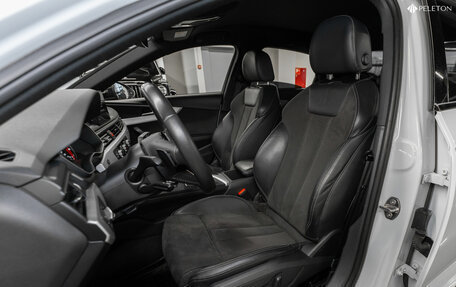 Audi A4, 2017 год, 2 770 000 рублей, 9 фотография