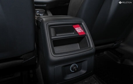 Audi A4, 2017 год, 2 770 000 рублей, 13 фотография