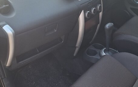 Toyota Ist II, 2002 год, 390 000 рублей, 10 фотография