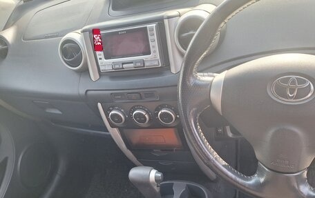 Toyota Ist II, 2002 год, 390 000 рублей, 6 фотография