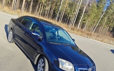 Toyota Avensis III рестайлинг, 2006 год, 700 000 рублей, 4 фотография