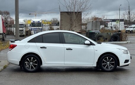 Chevrolet Cruze II, 2010 год, 490 000 рублей, 4 фотография
