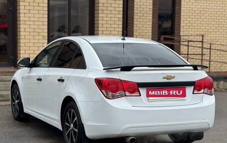 Chevrolet Cruze II, 2010 год, 490 000 рублей, 3 фотография