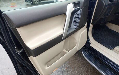 Toyota Land Cruiser Prado 150 рестайлинг 2, 2012 год, 2 440 000 рублей, 17 фотография