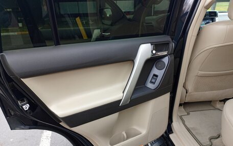 Toyota Land Cruiser Prado 150 рестайлинг 2, 2012 год, 2 440 000 рублей, 15 фотография