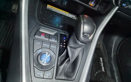 Toyota RAV4, 2022 год, 3 500 000 рублей, 14 фотография